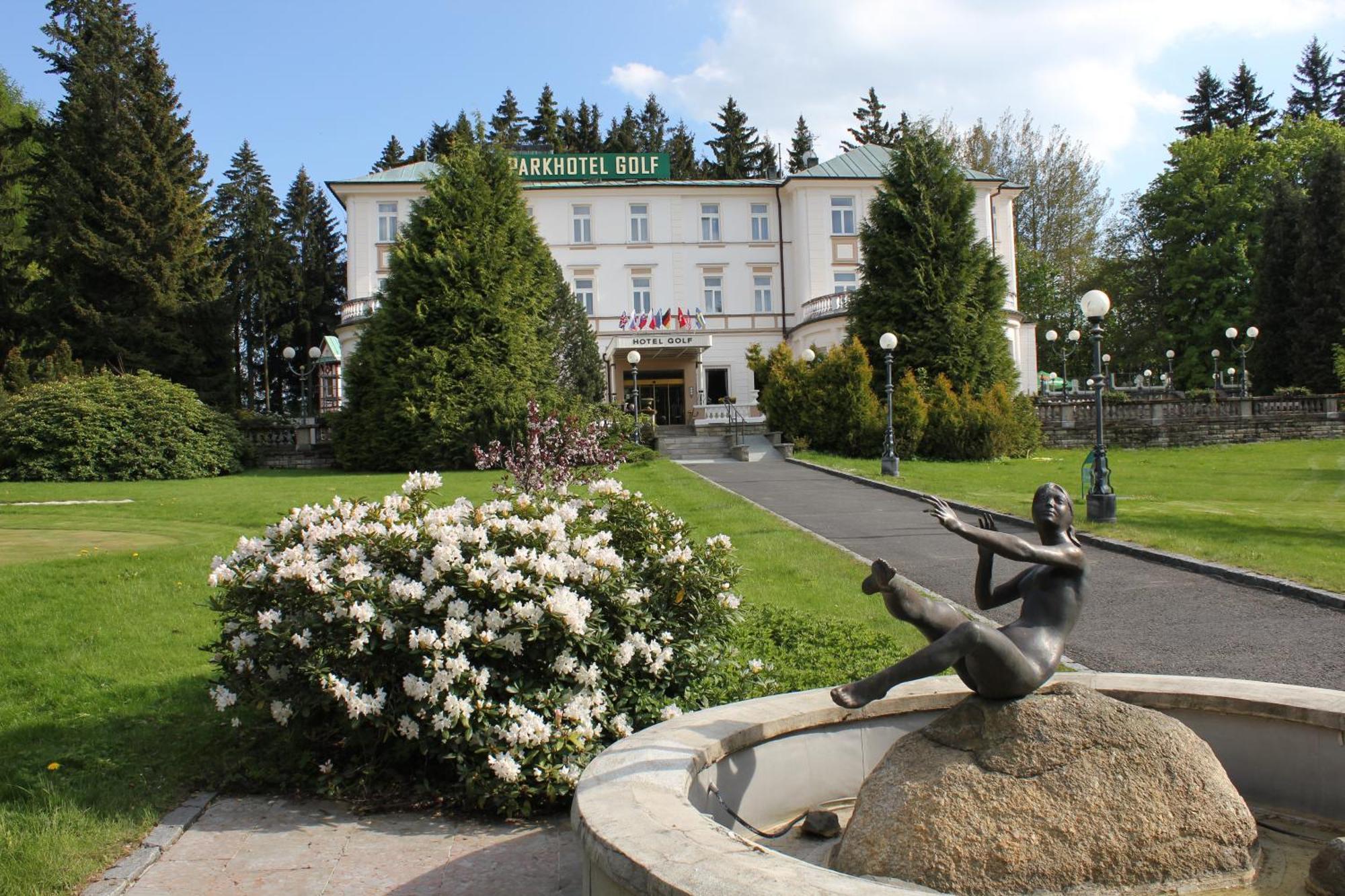 Parkhotel Golf Marianske Lazne Exterior photo