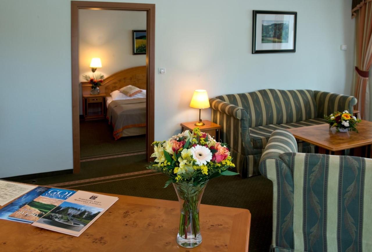 Parkhotel Golf Marianske Lazne Exterior photo